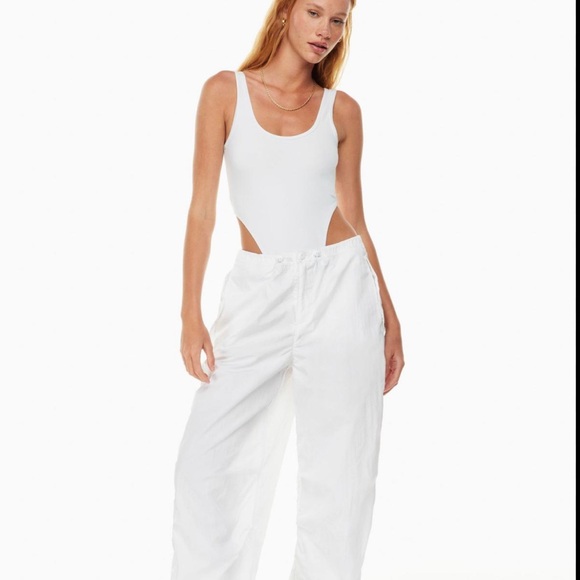 Aritzia Hold It Lynx White Bodysuit - Picture 6 of 6